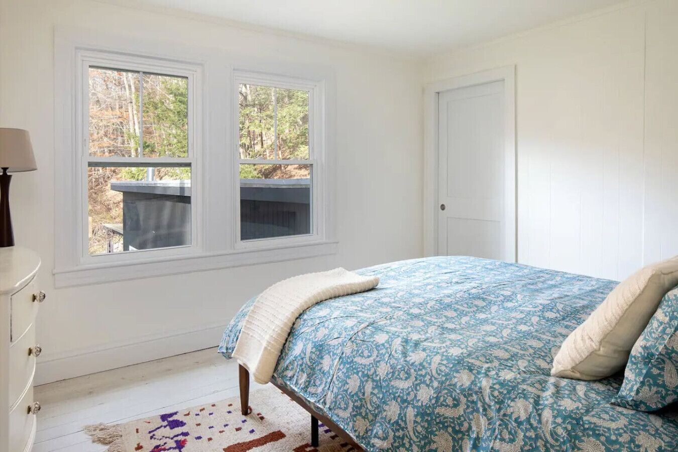 4 slaapkamers, een strijkplank/strijkijzer, wifi, beddengoed