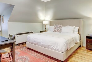 1 soverom, skrivebord, strykejern/-brett og wi-fi (inkludert)