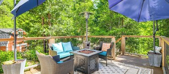 Peaceful Forest Views & Patio: Twain Harte Home