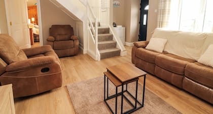 O'CONNELL'S LODGE, pet friendly in Portmagee, County Kerry