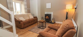 O'CONNELL'S&NBSP;LODGE, pet friendly in Portmagee, County Kerry