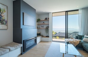 TV connectée, cheminée