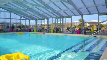 Apartment | Pool | Indoor pool, outdoor pool