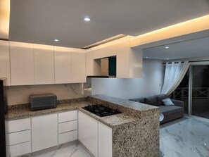 Fridge, microwave, oven, stovetop