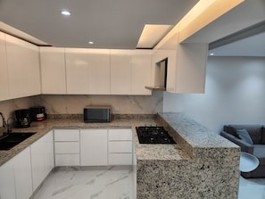 Fridge, microwave, oven, stovetop