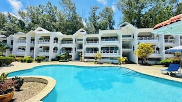 Alberca al aire libre