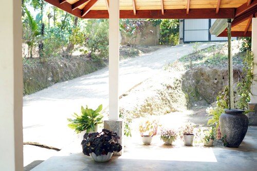 A tranquil escape into Sri Lankan Kandyan elegance