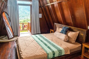 Standardzimmer, Bergblick | Schreibtisch, laptopgeeigneter Arbeitsplatz, kostenloses WLAN