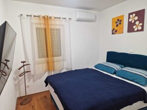 1 bedroom, iron/ironing board, WiFi, bed sheets - Solentia Stomorska (Split-Dalmatië)