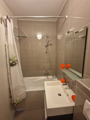 Towels, soap, toilet paper - Solentia Stomorska (Split-Dalmatië)