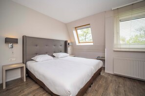 1 室のベッドルーム、アイロン / アイロン台、WiFi (無料)、ベッドシーツ