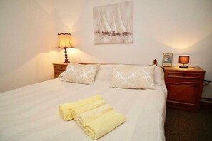 سرير سفر وواي فاي مجانًا