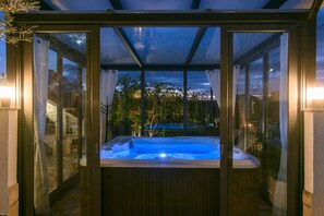 Baignoire à remous intérieure