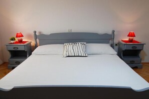 Free WiFi - Apartment Jurišić Korčula - One Bedroom Apartment with Terrace (Korcula)