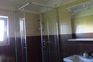 Een douche, een haardroger