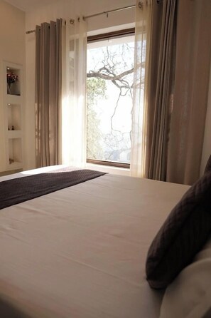 Free WiFi - Sarins State Side Mistville (Mussoorie)