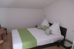 2 habitaciones, cuna de viaje y wifi gratis 