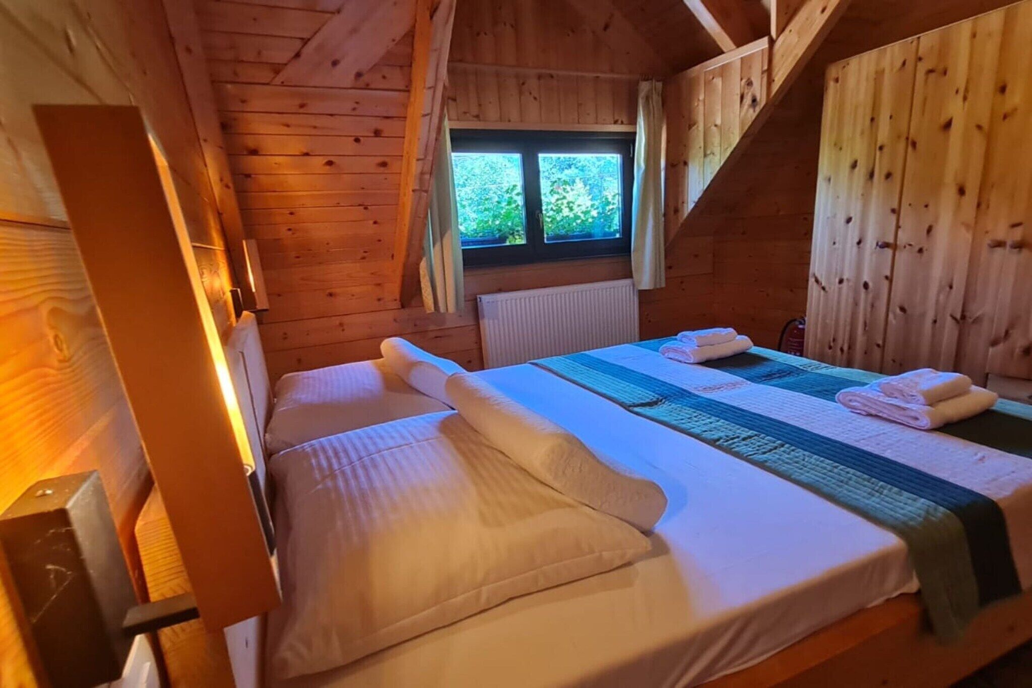 Silitysrauta/-lauta, vauvan matkasänky, ilmainen Wi-Fi