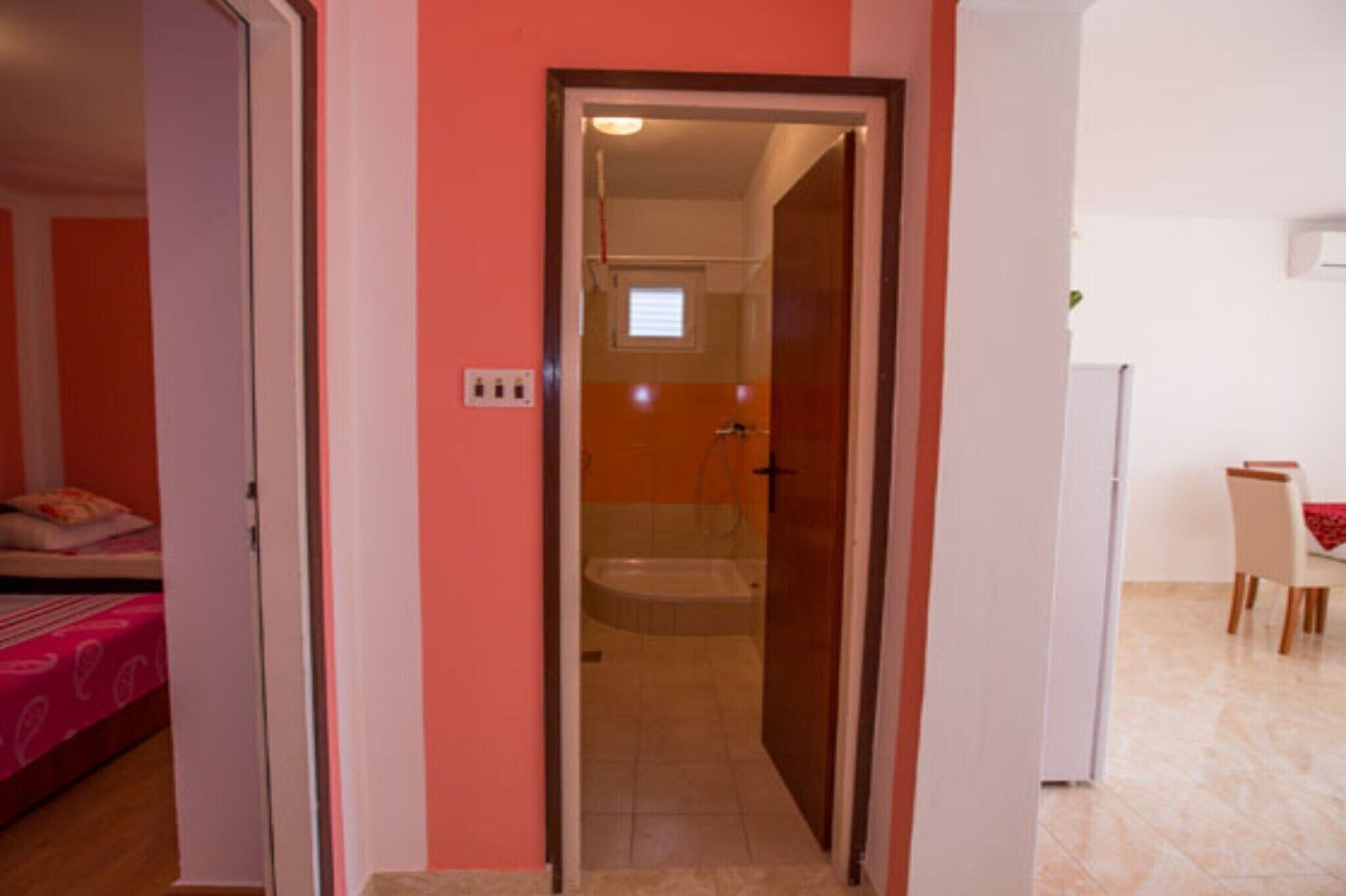 1 bedroom, travel crib, free WiFi