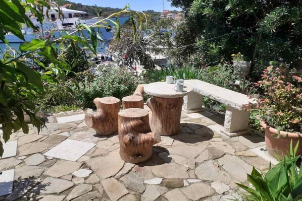 Property grounds - Guest House Green Corner Supetarska Draga - Studio Apartment with Terrace And Sea View (Rab)