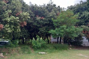 Property grounds - Guest House Green Corner Palit - One Bedroom Apartment (Rab)