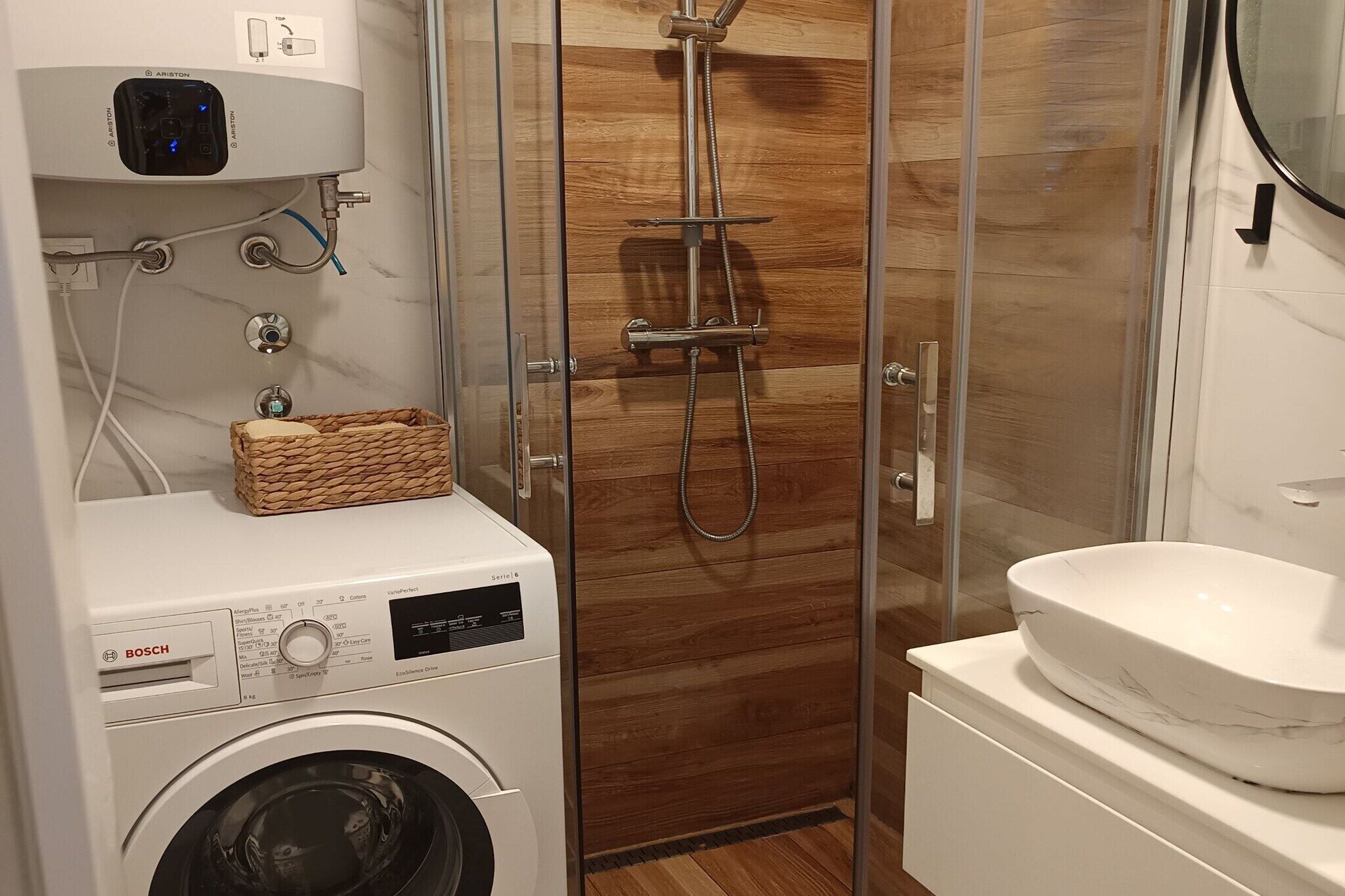 Douche, séchoir à cheveux