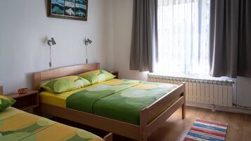 2 bedrooms, iron/ironing board, travel crib, free WiFi