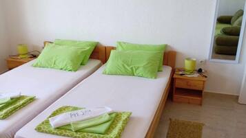 Strykejern/-brett, reiseseng for barn og wi-fi (inkludert)