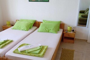 Strykejern/-brett, reiseseng for barn og wi-fi (inkludert)