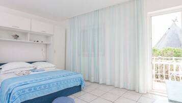 Bügeleisen/Bügelbrett, Reisekinderbett, kostenloses WLAN
