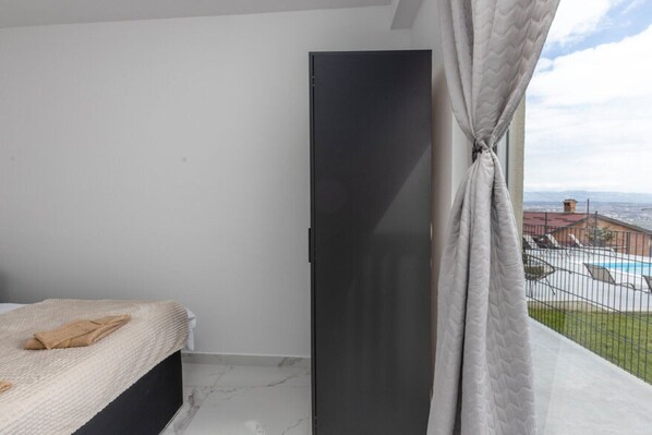 1 bedroom, iron/ironing board, travel crib, free WiFi