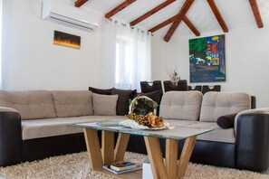 تلفزيون ذكي