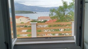 Interior - FreeMe Apartment - One Bedroom Apartment with Balcony and Sea View (Lumbarda)