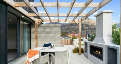 Charming 3-bedroom apartment with AC, WiFi in delightful Lake Hayes Estate