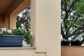 Exterior detail - Apartment Stella Casa Bruno - Two Bedroom Apartment (Vrsi)