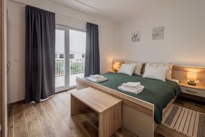 Bügeleisen/Bügelbrett, Reisekinderbett, kostenloses WLAN