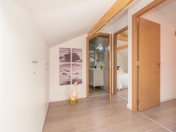 3 bedrooms