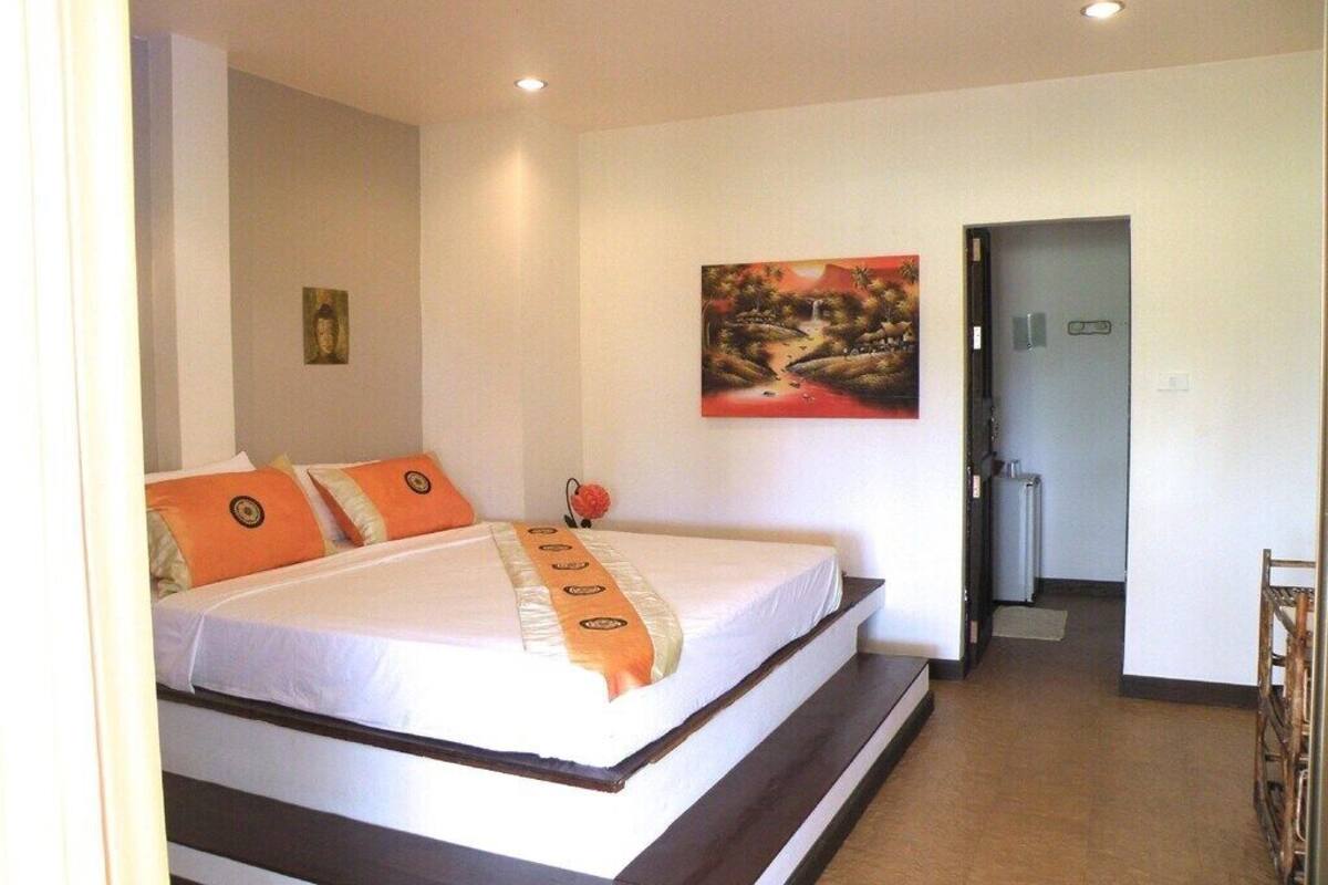 Superior Double Room, Non Smoking, Pool View | In-room safe, individually decorated, individually furnished
