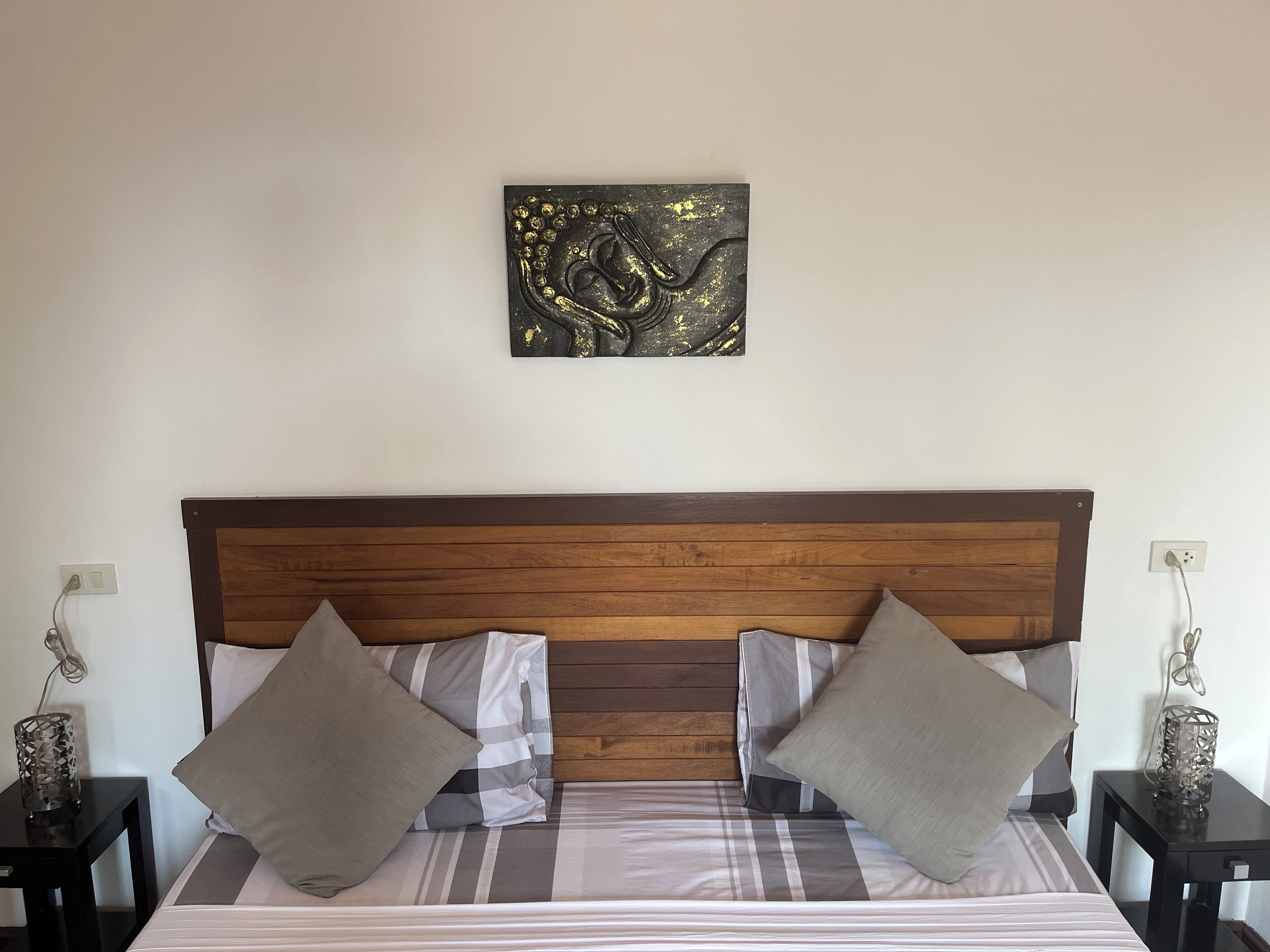 Minibar, in-room safe, individually decorated, individually furnished