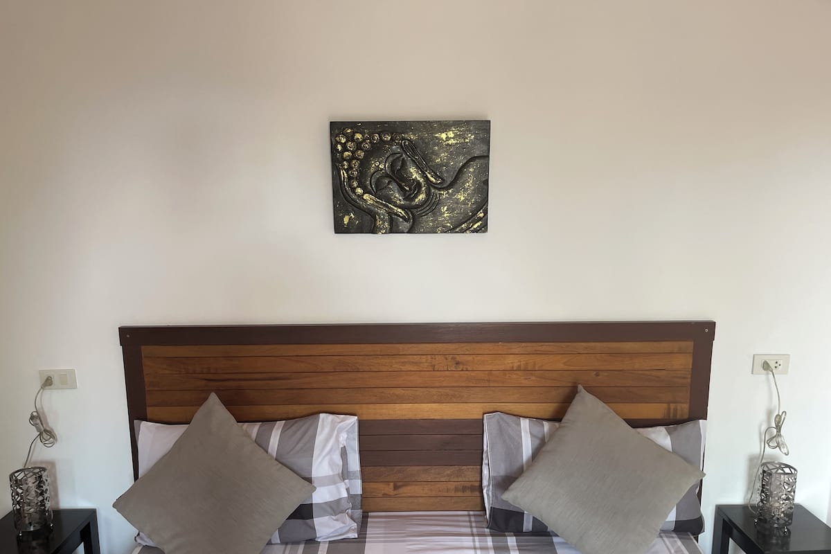 Minibar, in-room safe, individually decorated, individually furnished