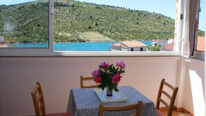Dining - Apartments Juras - Studio Apartment with Sea View (Mia) (Rogoznica)