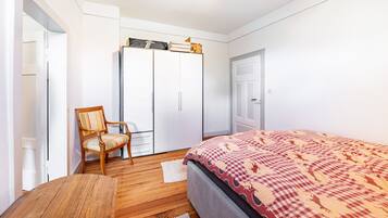 1 quarto, Wi-Fi de cortesia, roupa de cama