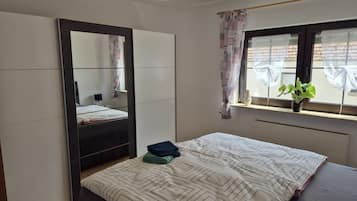 2 habitaciones, tabla de planchar con plancha y wifi gratis