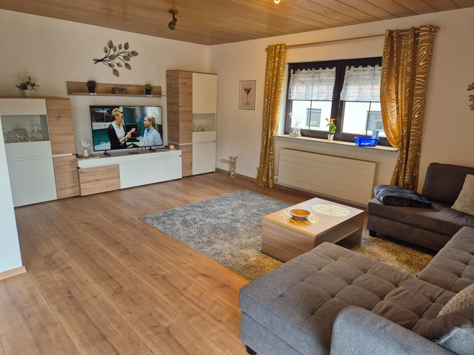 Fernseher