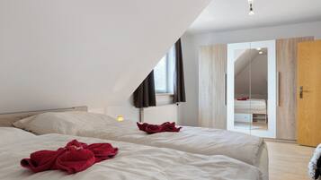 2 makuuhuonetta, silitysrauta/-lauta, ilmainen Wi-Fi, vuodevaatteet