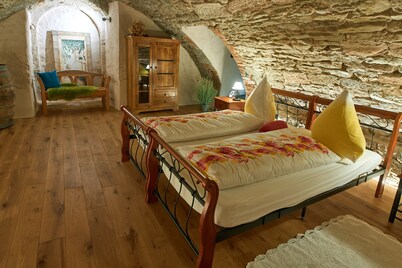 Holiday Home 'Mit Offenem Kamin' with Private Garden, Wi-Fi and Air Conditioning