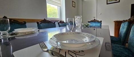 تناول الطعام