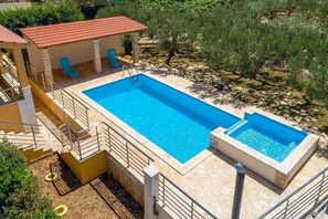 Pool - Villa Jelena - Five Bedroom Villa with Swimming pool (Dračevica)
