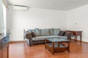 Living area - Three Bedroom Apartment with Balcony and Sea View (Crikvenica)