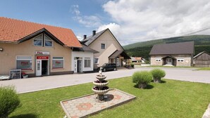 Unclassified image, 4 of 21, button - Apartments Jezerane - Studio Apartment (Jezerane)